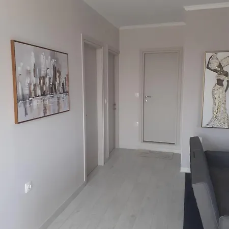 Lakis House Daire Fternon